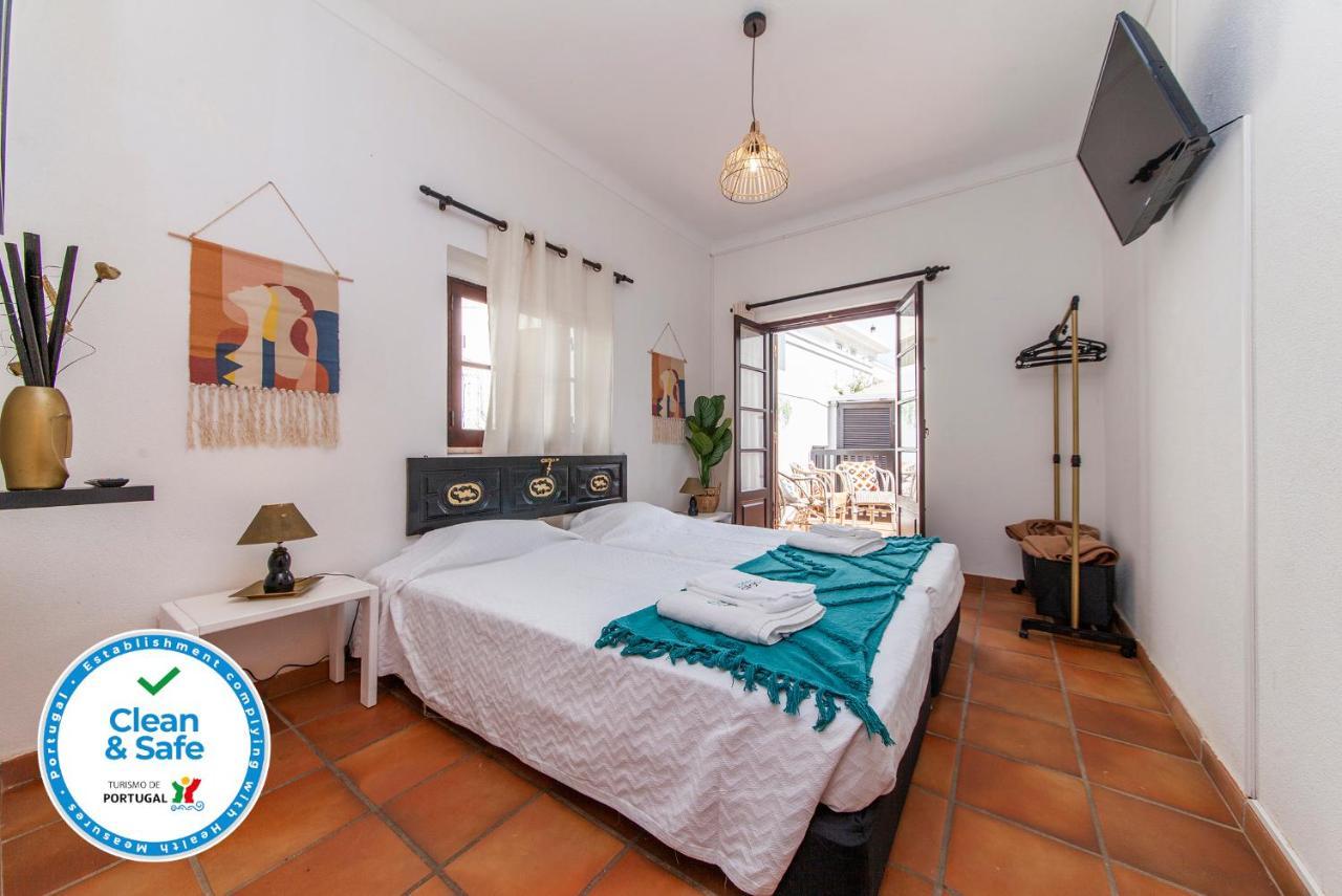 J - Casa Do Farol Guesthouse Lagos Habitación foto